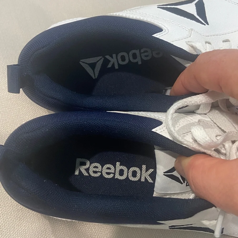 Reebok Men's White and Dark Blue Athletic Shoes. Size 10,5